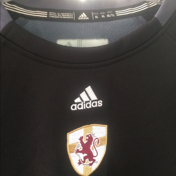 Adidas Pullover - Picture 2 of 4